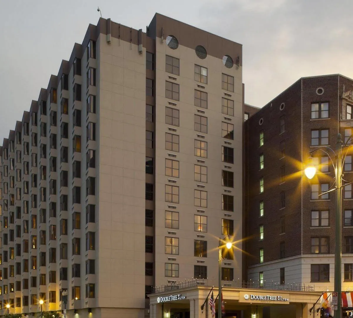 Отель Doubletree By Hilton Memphis Downtown