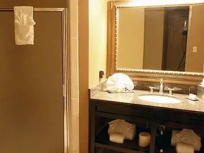 Отель Doubletree By Hilton Memphis Downtown США