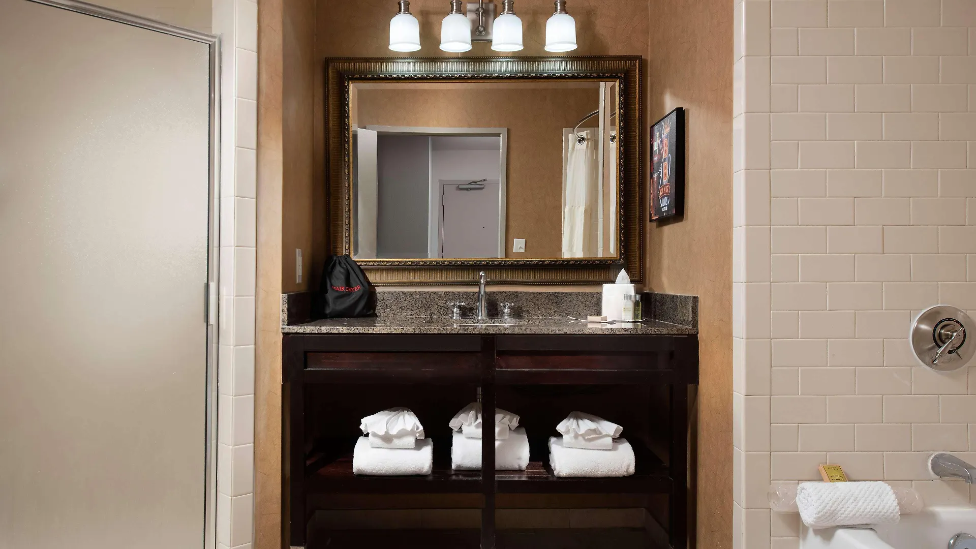 Doubletree By Hilton Memphis Downtown Hotell